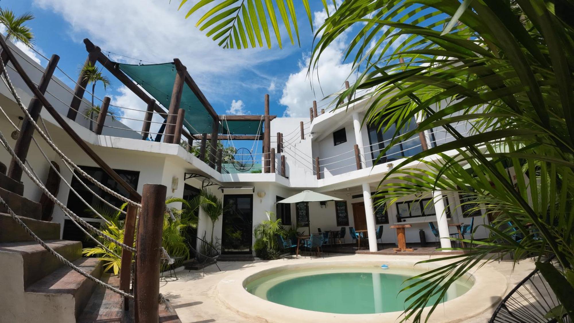 Ade Hotel บากาลาร์ ภายนอก รูปภาพ